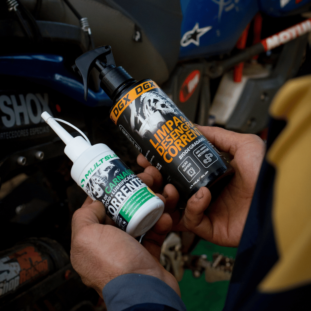 Kit Limpa & Lubrifica | 1 Cera de carnaúba 1 Desengraxante DGX